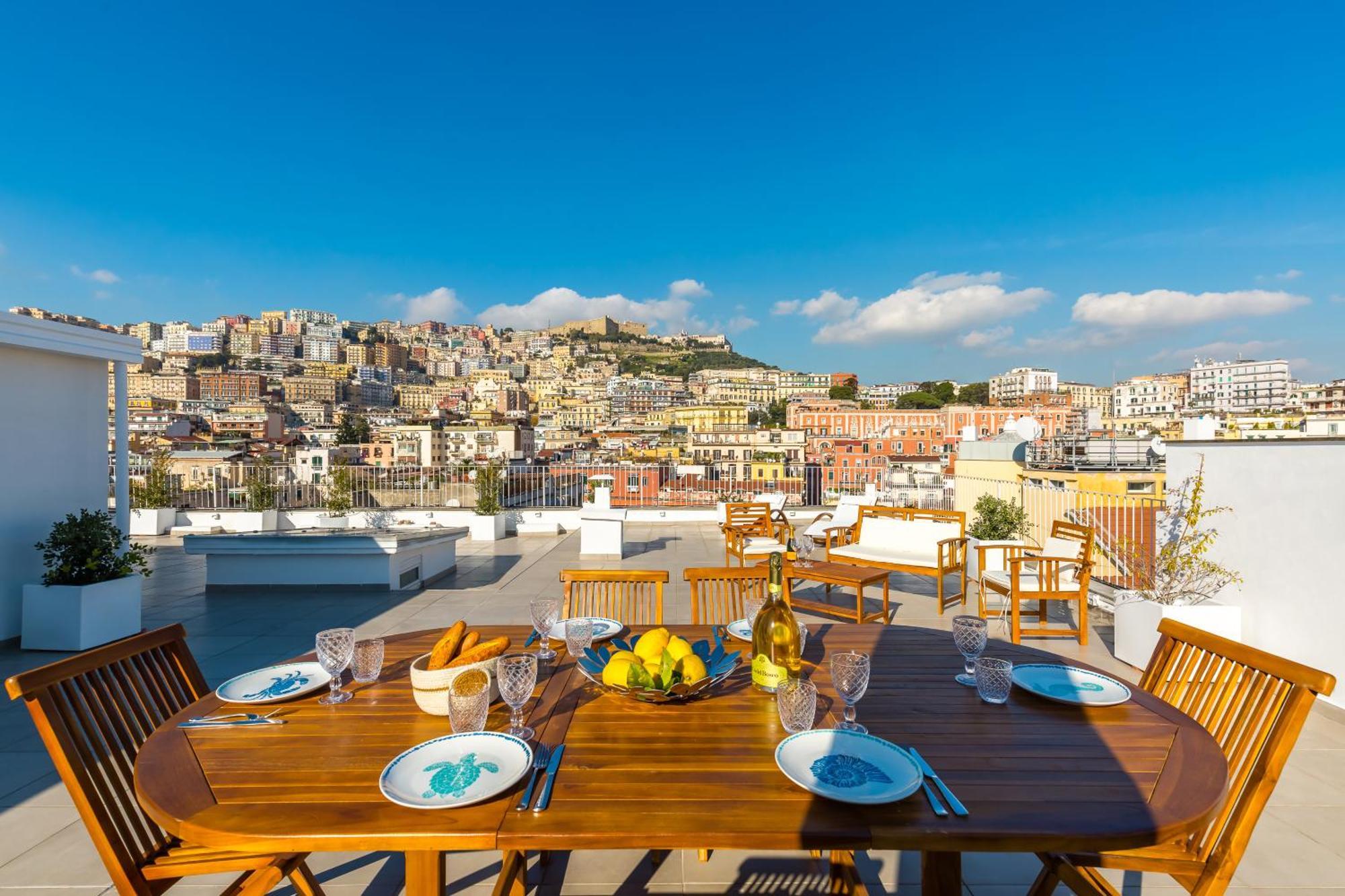 Poerio Rooftop Luxury Appartement Napels